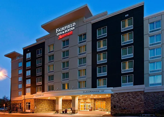 Fairfield Inn & Suites By Marriott San Antonio Downtown/Alamo Plaza