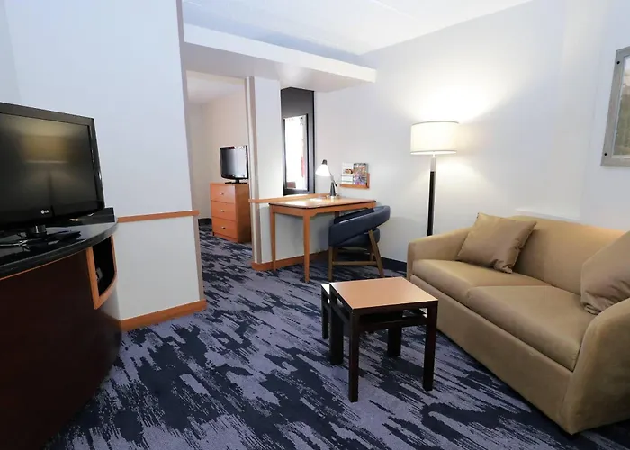 Fairfield Inn & Suites By Marriott San Antonio Downtown/Alamo Plaza
